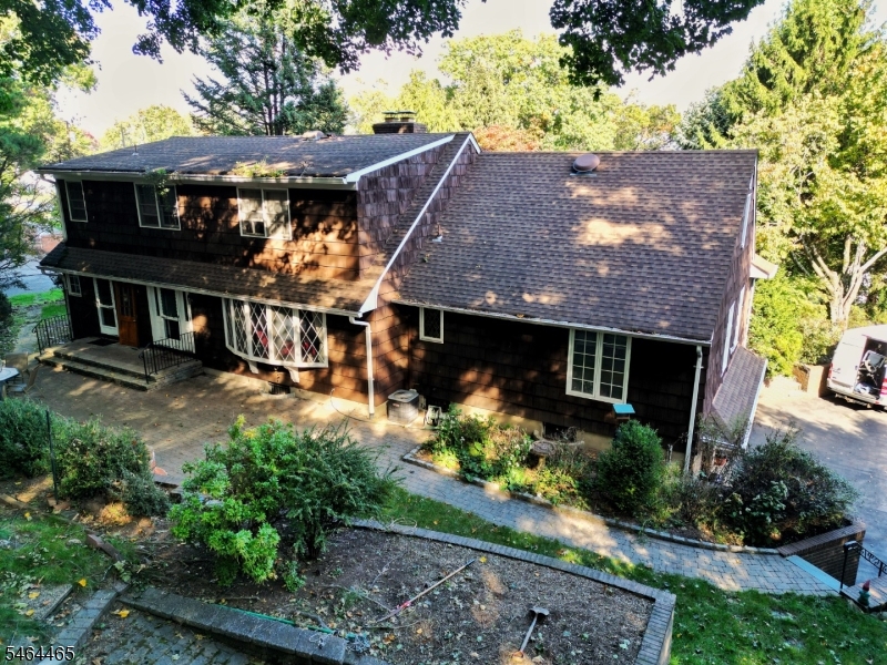 26 Faber Dr Property Photo 9