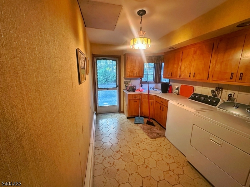 26 Faber Dr Property Photo 18