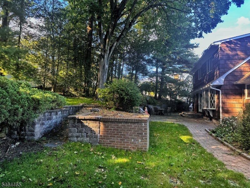 26 Faber Dr Property Photo 44