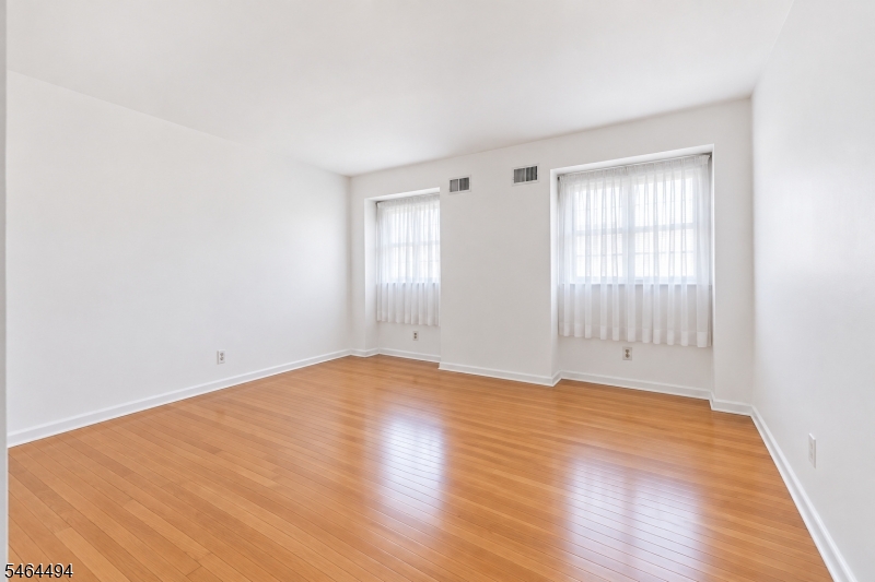 224 Prospect St 6b Property Photo 17