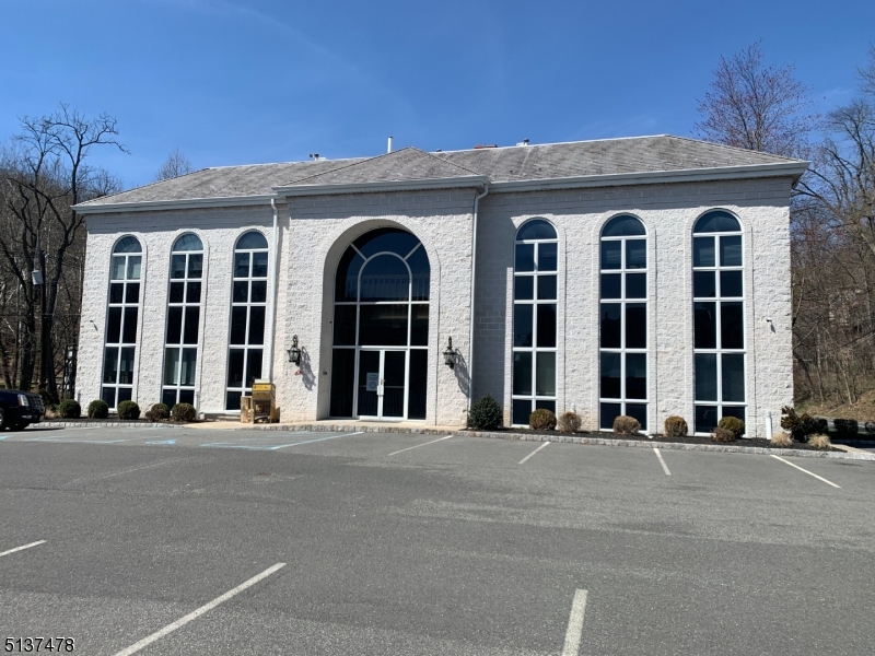 501 Watchung Avenue Property Photo 1
