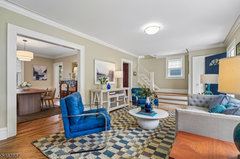 53 Park Ave Property Photo 6