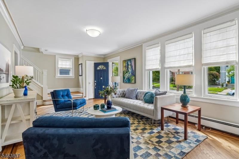 53 Park Ave Property Photo 7