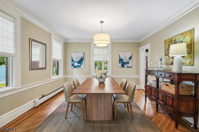 53 Park Ave Property Photo 9