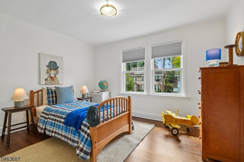 53 Park Ave Property Photo 24