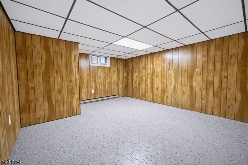 644 Pursel St Property Photo 27