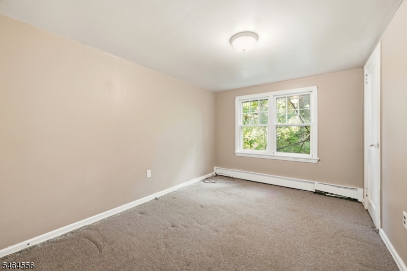 15 Roosevelt Ave Property Photo 17