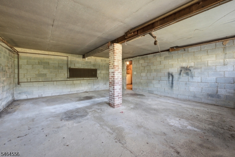 15 Roosevelt Ave Property Photo 25