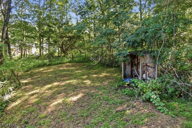 15 Roosevelt Ave Property Photo 28