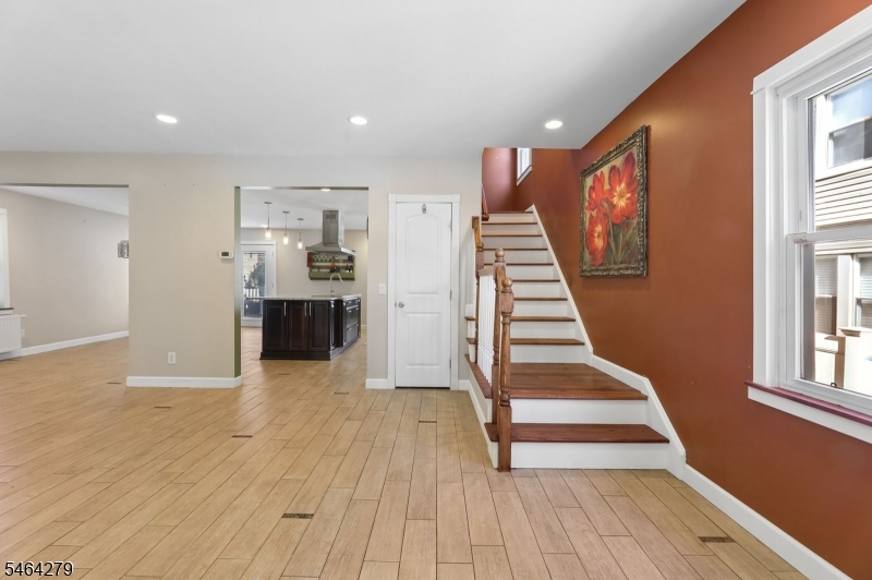 233 15 Street Property Photo 4