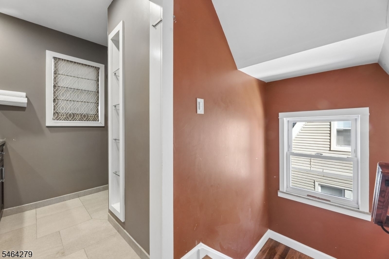 233 15 Street Property Photo 10