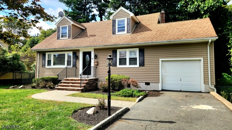 11 Brookhill Pl Property Photo 1