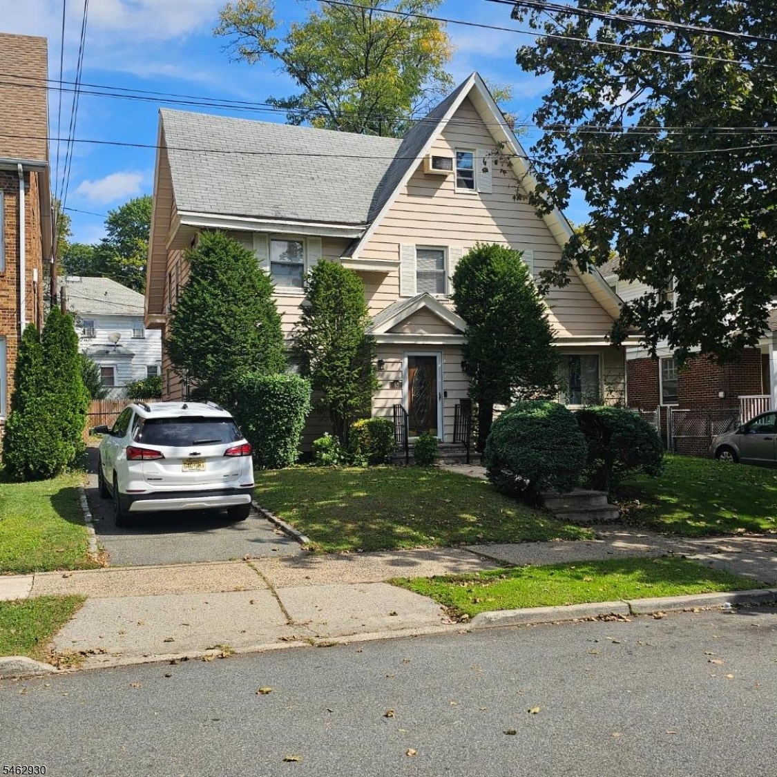 65 Hansbury Ave Property Photo 1