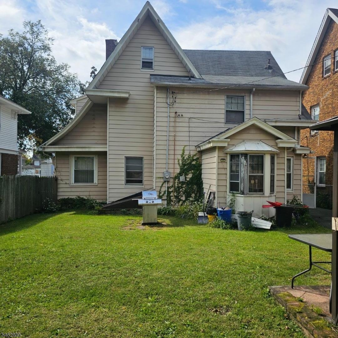 65 Hansbury Ave Property Photo 4
