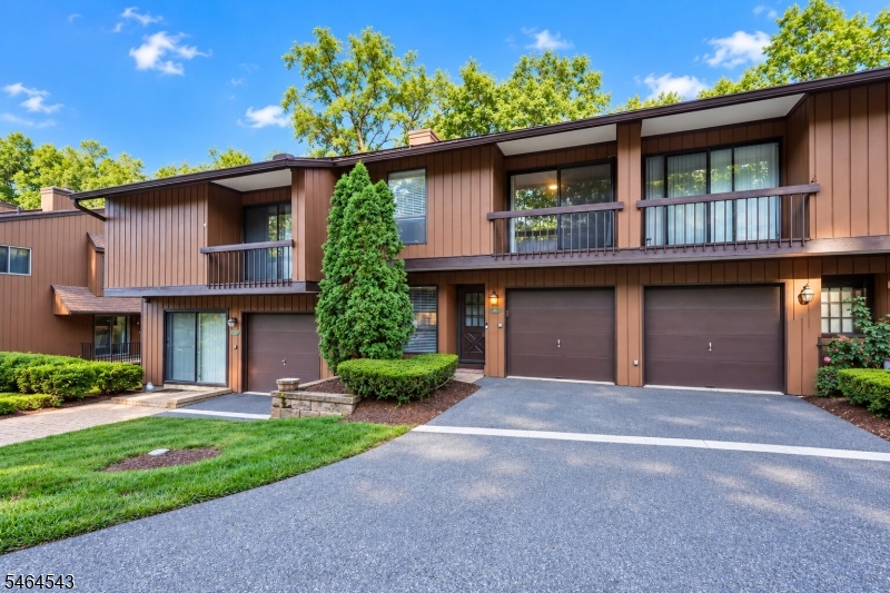 634 Upperway Property Photo 1