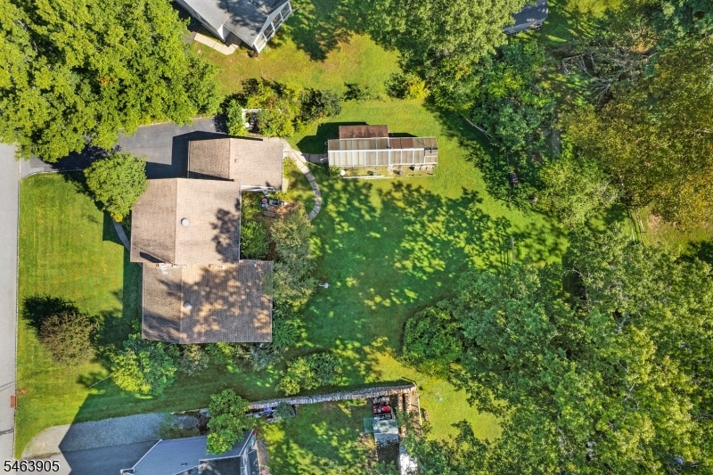 Pierson Ln Property Photo 1