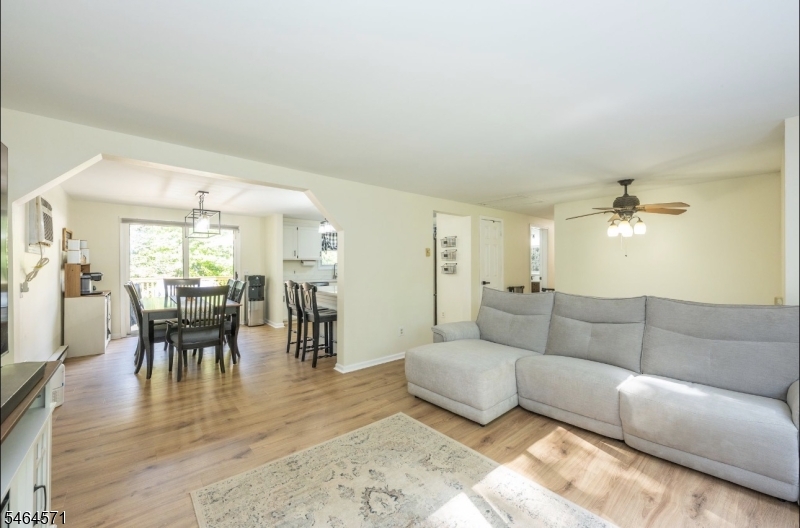 6 Upper Notch Rd Property Photo 8