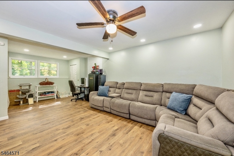 6 Upper Notch Rd Property Photo 19