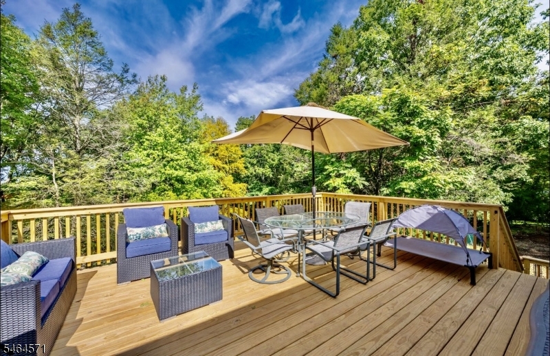 6 Upper Notch Rd Property Photo 23