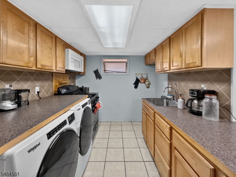 615 Lindegar St Property Photo 16