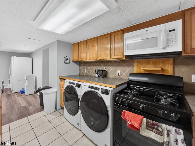 615 Lindegar St Property Photo 17