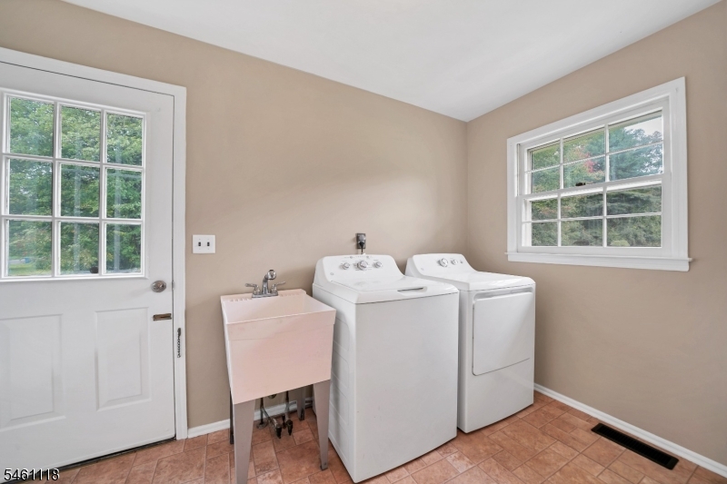 5 Fleming Ct Property Photo 20