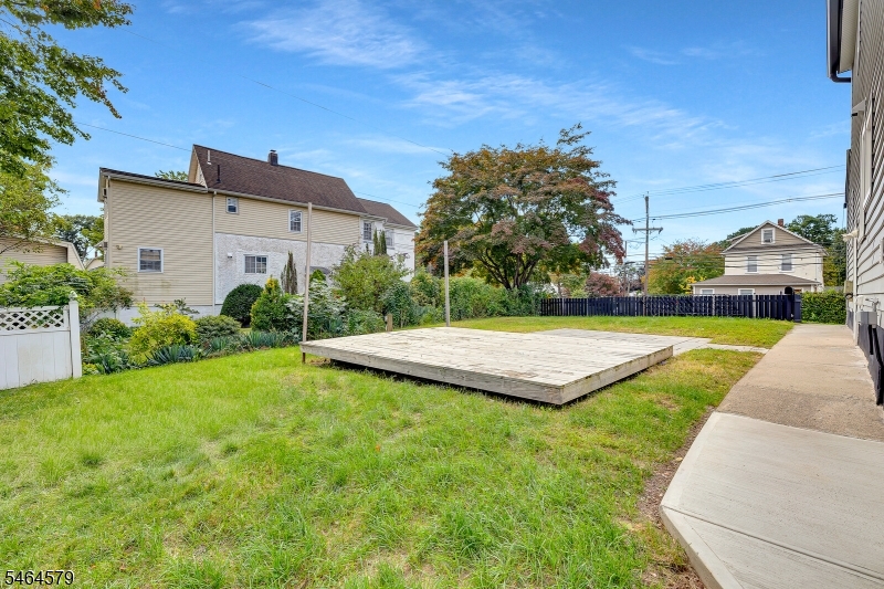 345 Broughton Ave Property Photo 36