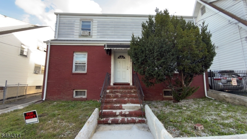 98 Mount Vernon Pl 1 Property Photo 1