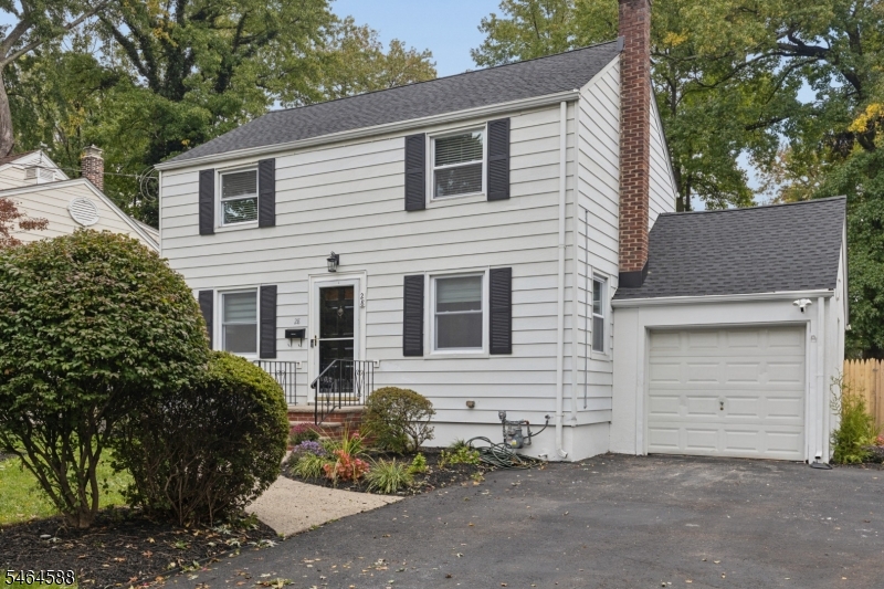 28 Laurel Pl Property Photo 3