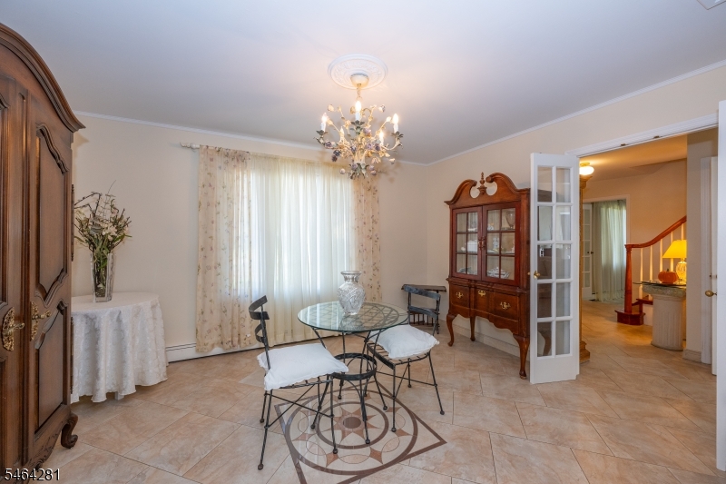 2 Glencove Rd Property Photo 4
