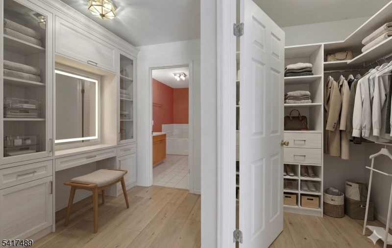 28 Berkeley Sq Property Photo 11