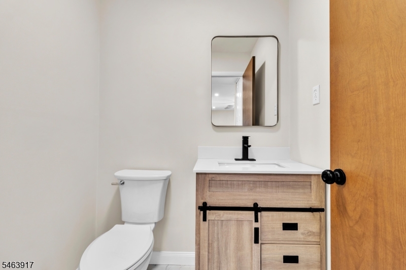 27 Cambridge Cir Property Photo 19