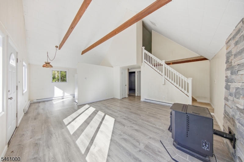 7 Winding Hill Rd Property Photo 6