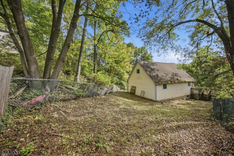 7 Winding Hill Rd Property Photo 21
