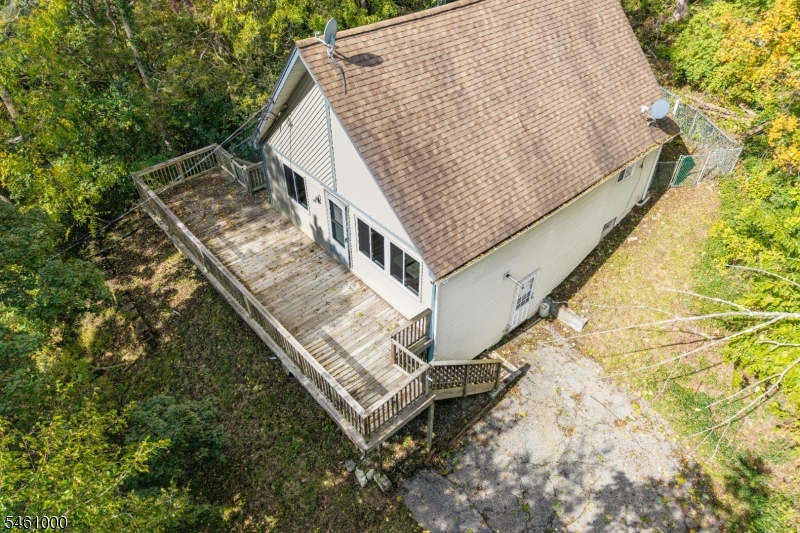 7 Winding Hill Rd Property Photo 22