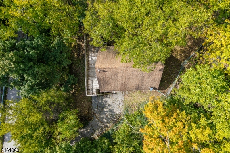 7 Winding Hill Rd Property Photo 23