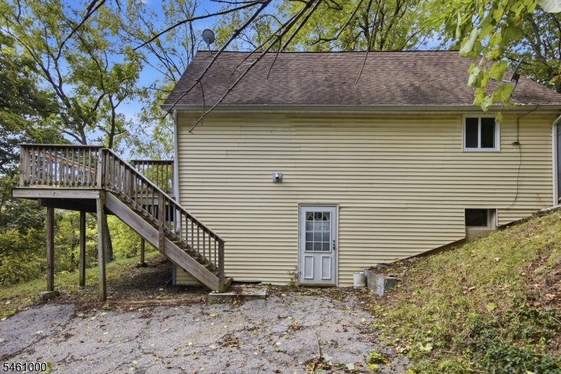 7 Winding Hill Rd Property Photo 27