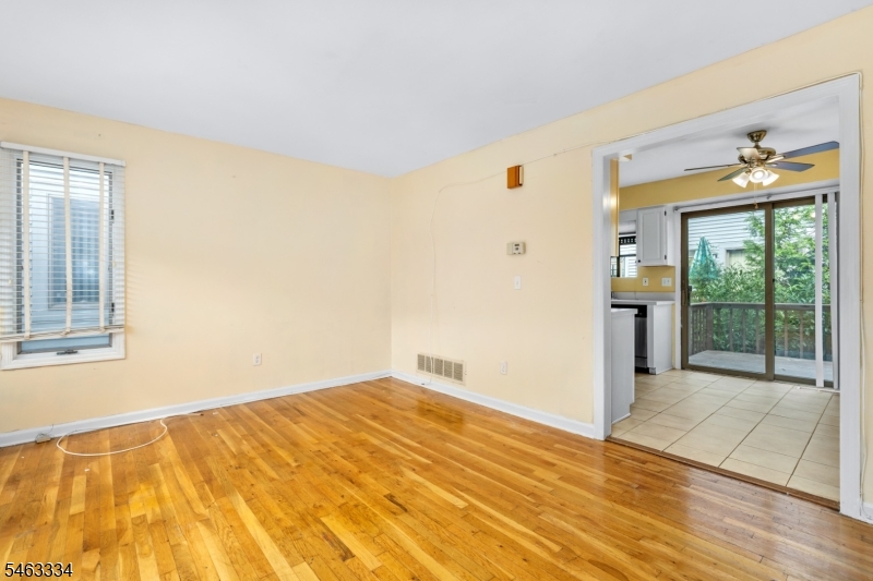 21 Village Park Ct Property Photo 3