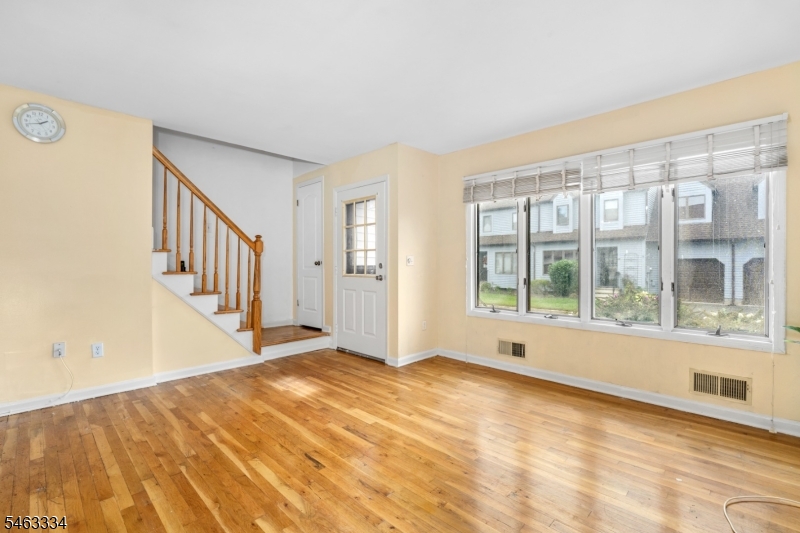 21 Village Park Ct Property Photo 5
