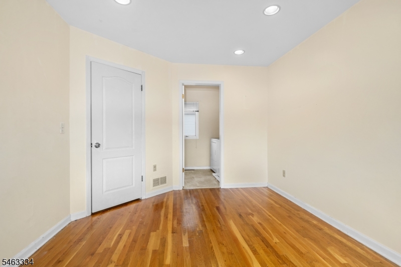 21 Village Park Ct Property Photo 16