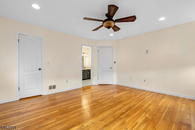21 Village Park Ct Property Photo 22