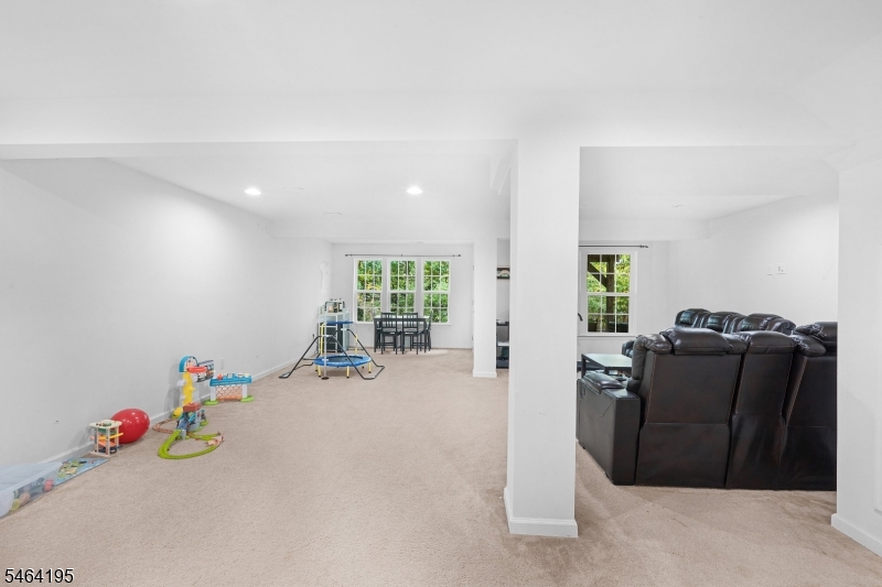 33 Woodland Way Property Photo 21