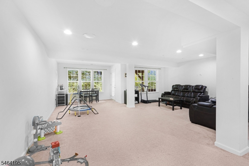 33 Woodland Way Property Photo 22
