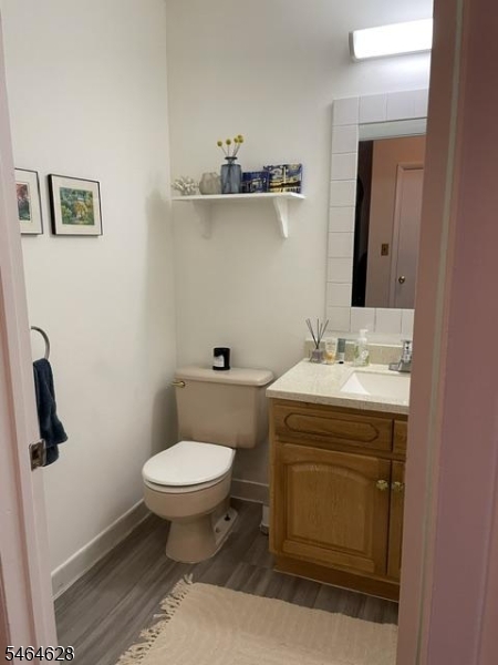 408 Bloomfield Ave 2 Property Photo 2