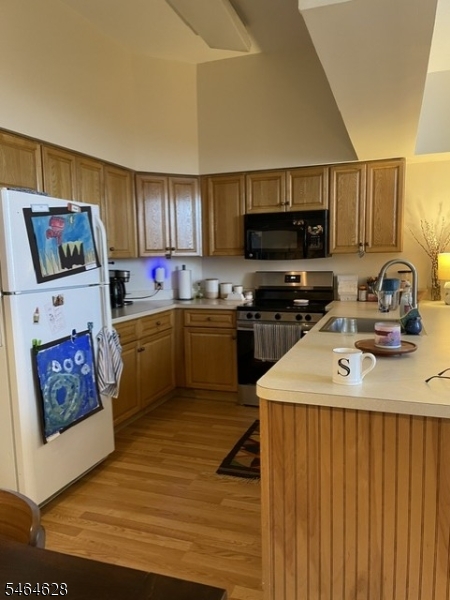 408 Bloomfield Ave 2 Property Photo 5
