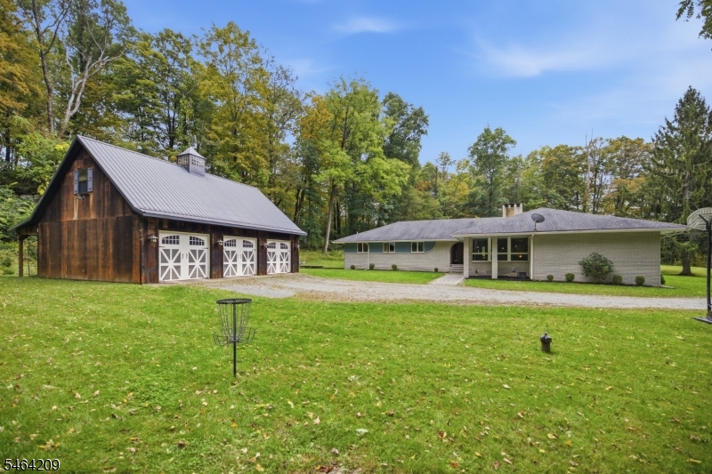 161 Pequest Rd Property Photo 1