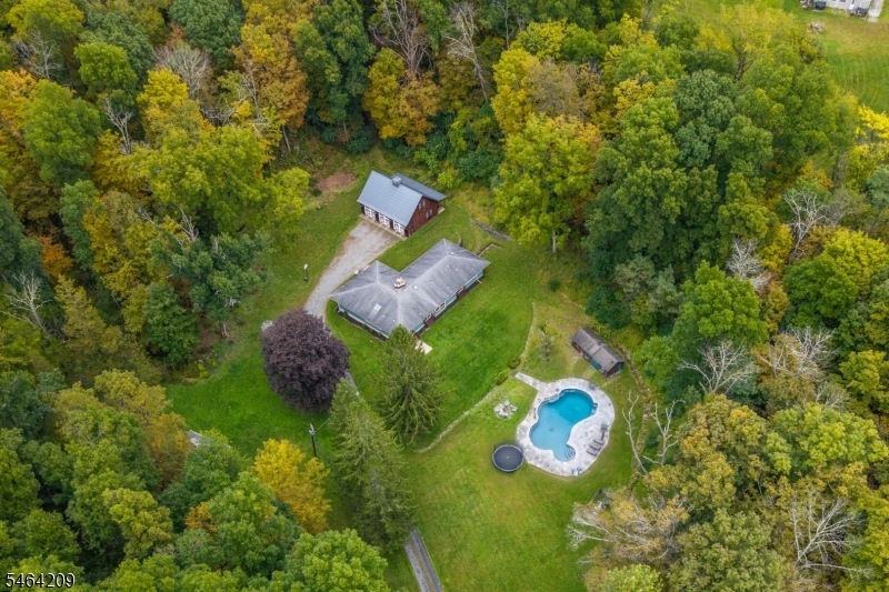 161 Pequest Rd Property Photo 44