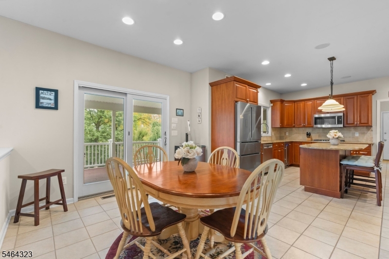 10 Berkshire Way Property Photo 10