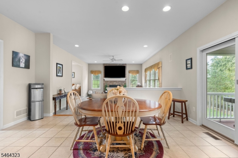 10 Berkshire Way Property Photo 11