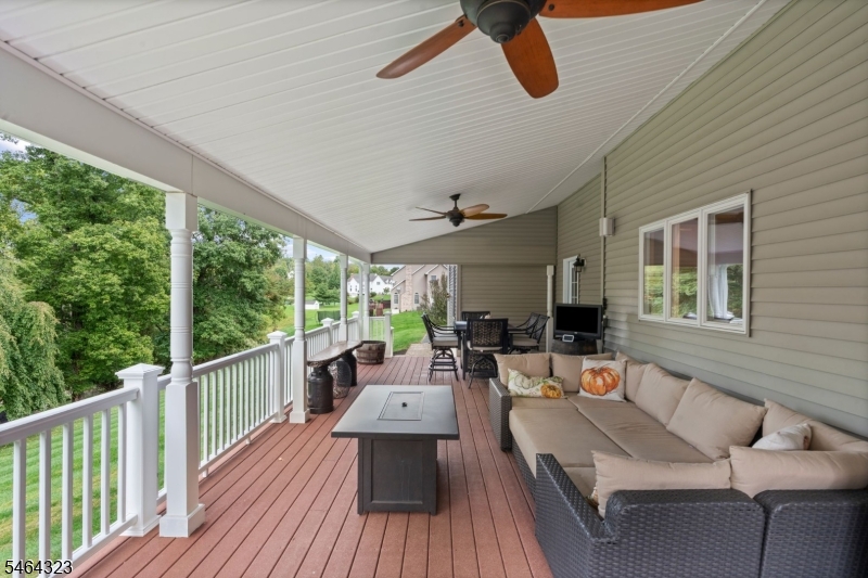 10 Berkshire Way Property Photo 31